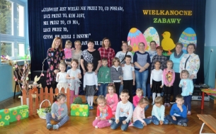 „Wielkanocne zabawy” w oddziałach przedszkolnych w Szkole Podstawowej w Koźminie